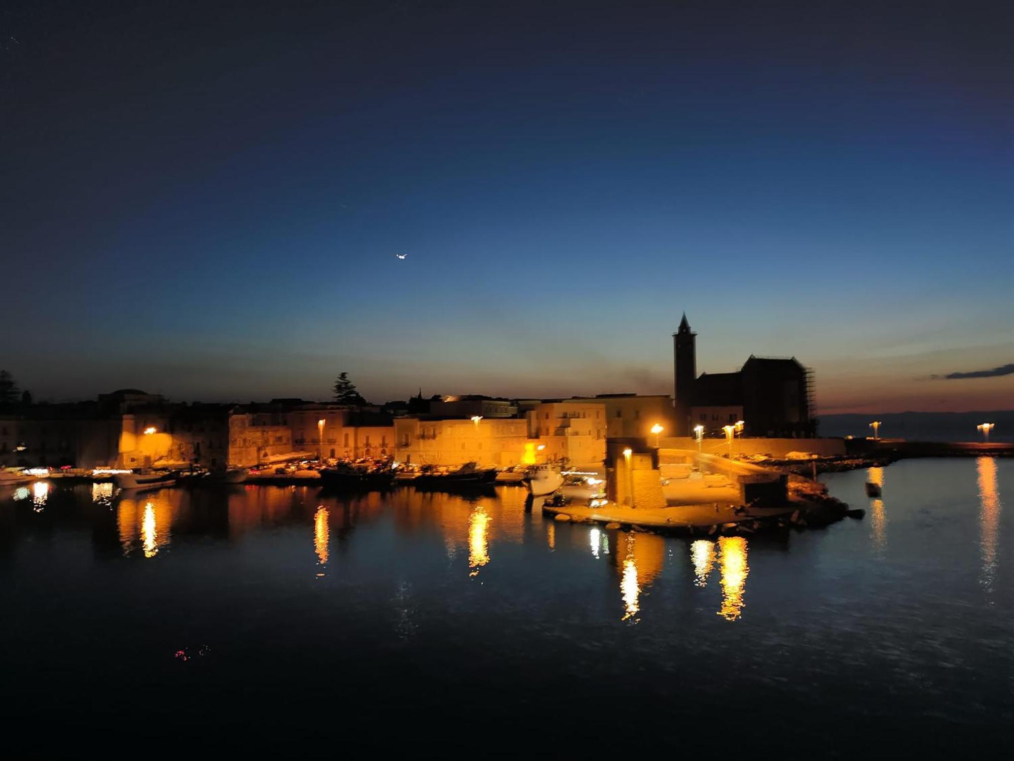 Terra Di Trani Hotel Buitenkant foto